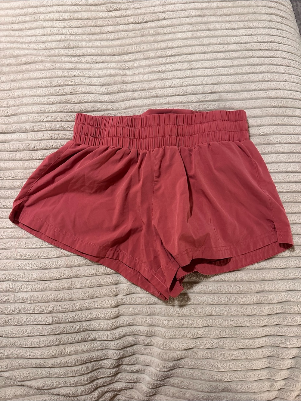 Varley Rose-Pink Smocked Waist Athletic Shorts